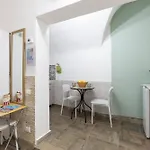 Centro Storico - La Casuzza Cala 巴勒莫